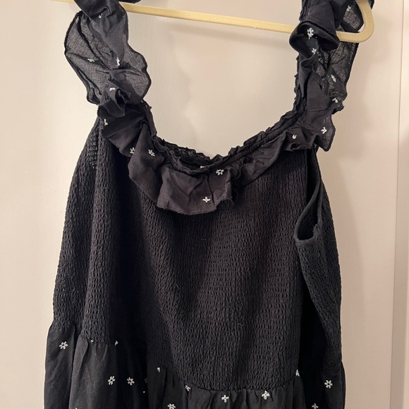 3X Old Navy off the shoulder ruffle dress. - Picture 2 of 3